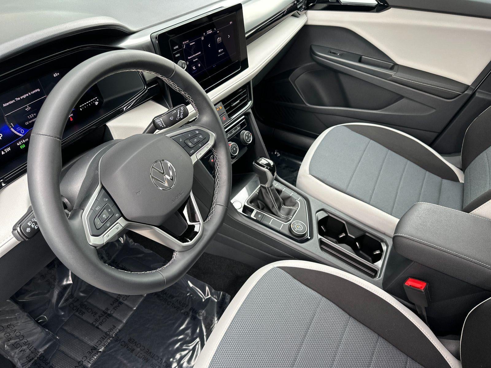 2025 Volkswagen Taos S