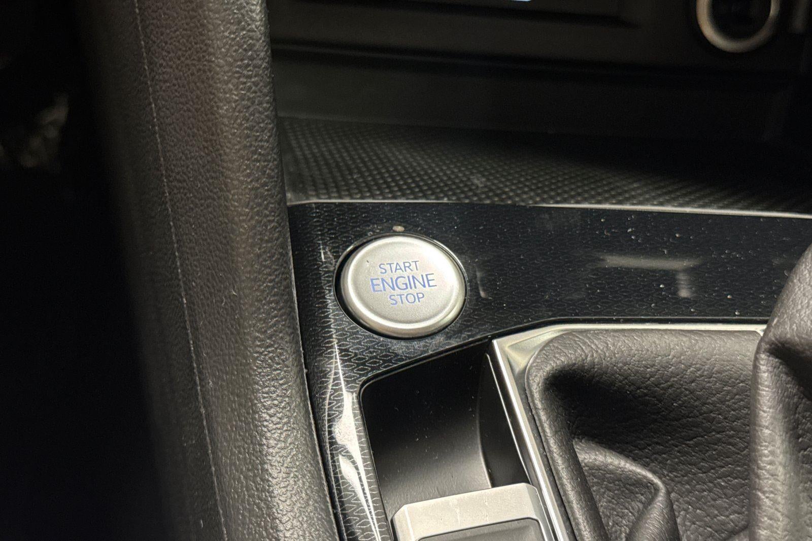 2025 Volkswagen Taos S