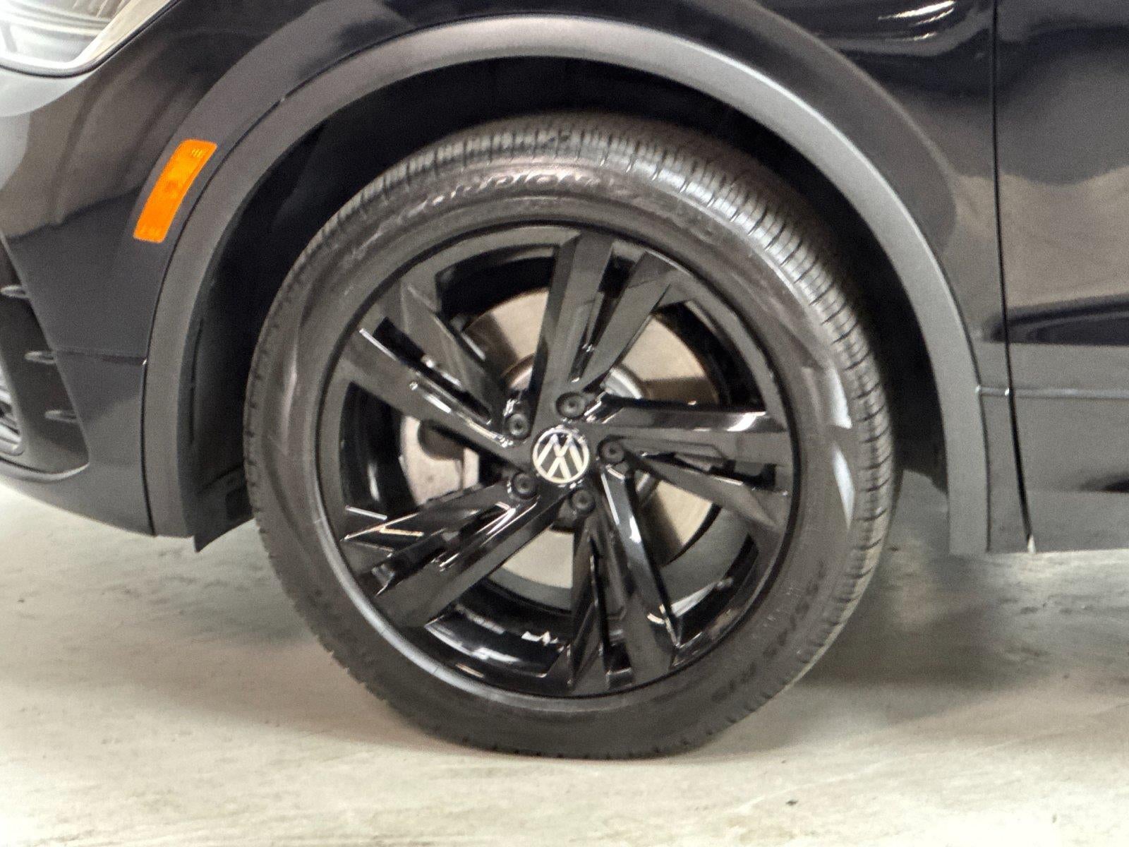 2024 Volkswagen Tiguan SE R-Line Black