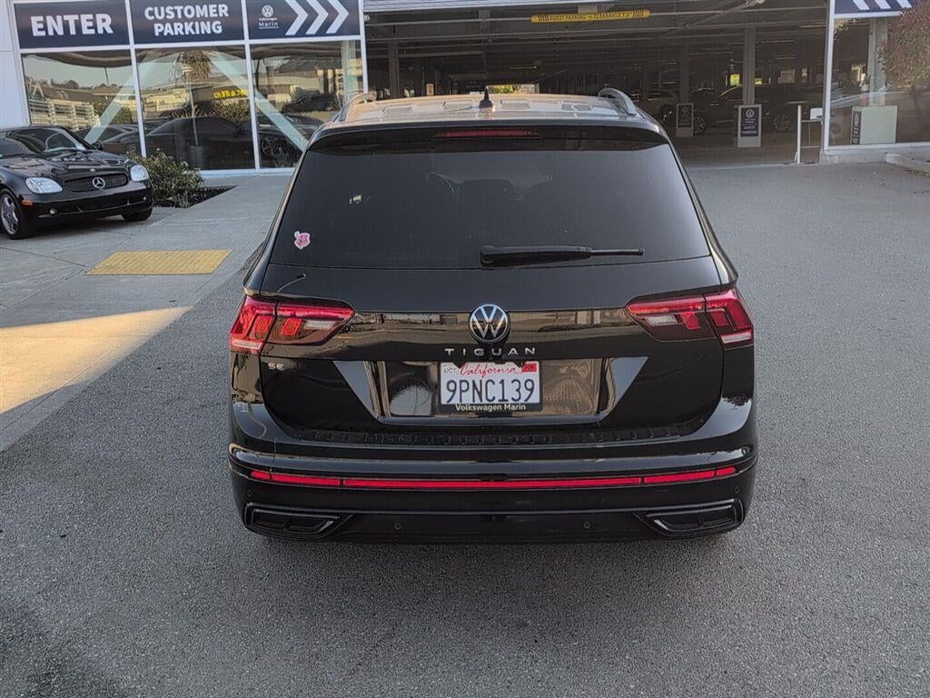 2024 Volkswagen Tiguan SE R-Line Black