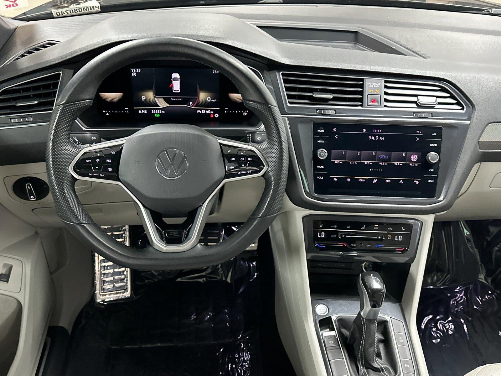 2022 Volkswagen Tiguan SE R-Line Black