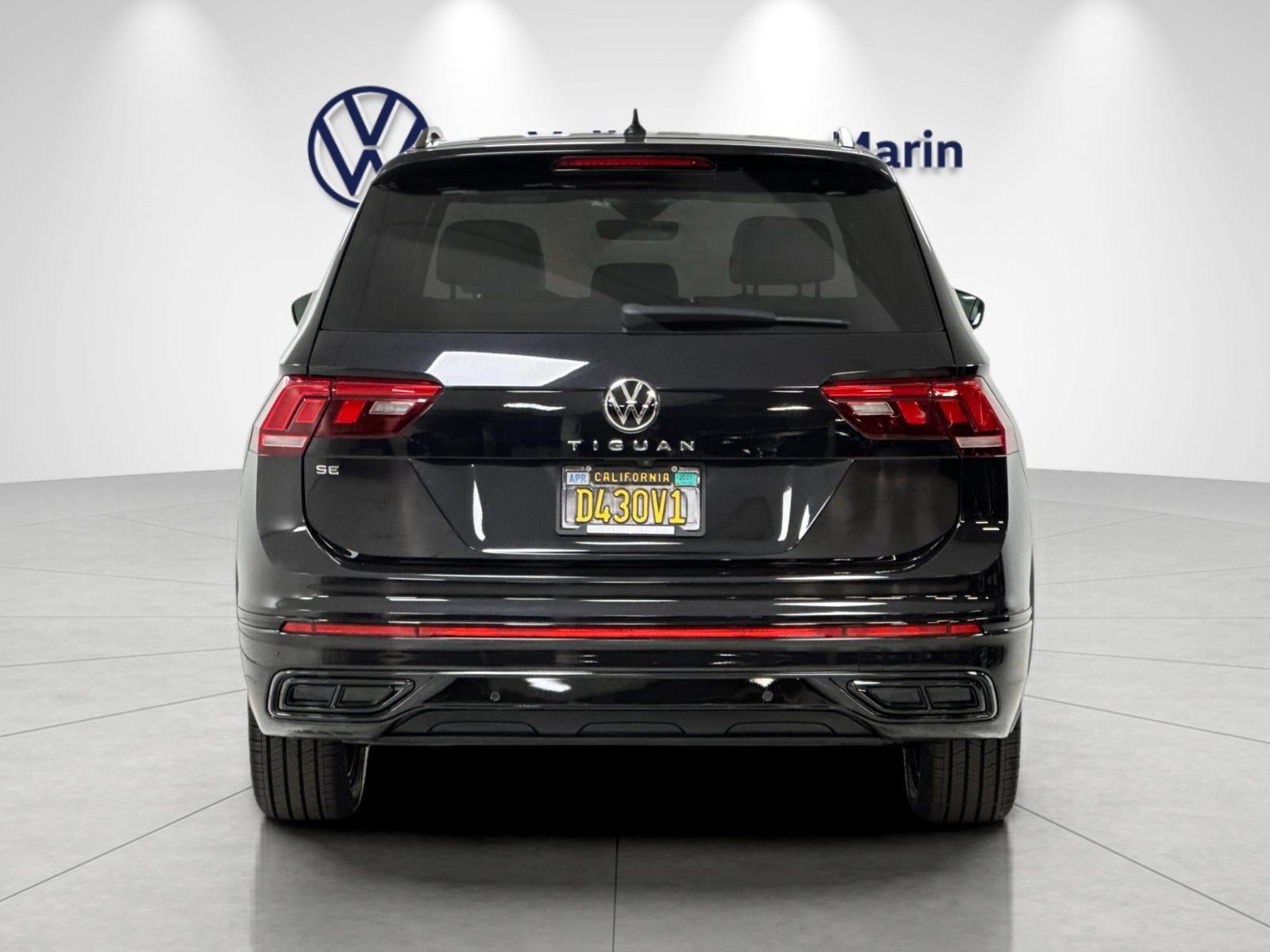 2022 Volkswagen Tiguan SE R-Line Black