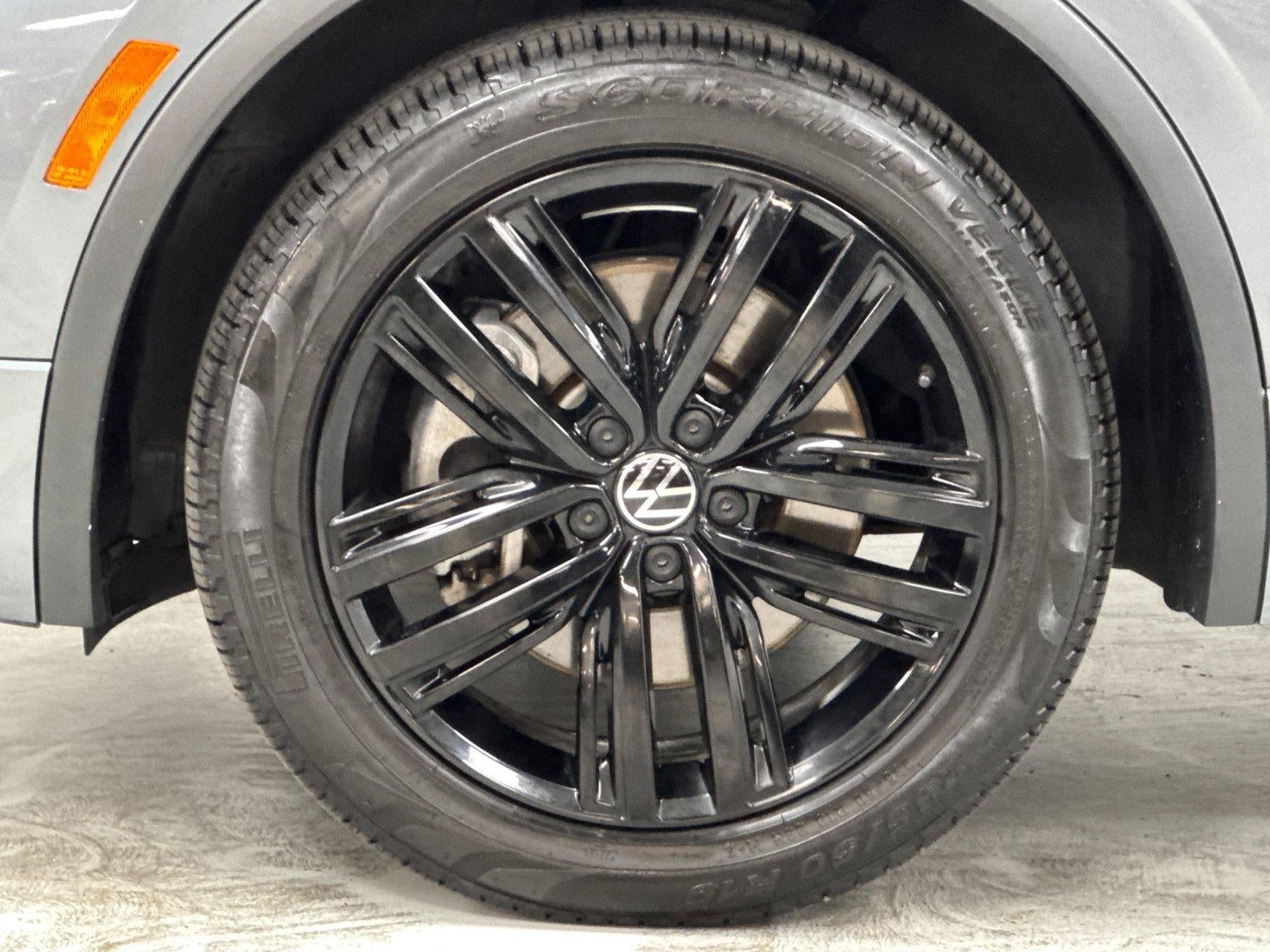 2022 Volkswagen Tiguan SE R-Line Black