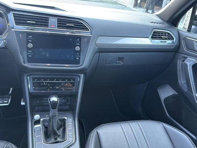 2023 Volkswagen Tiguan SE R-Line Black