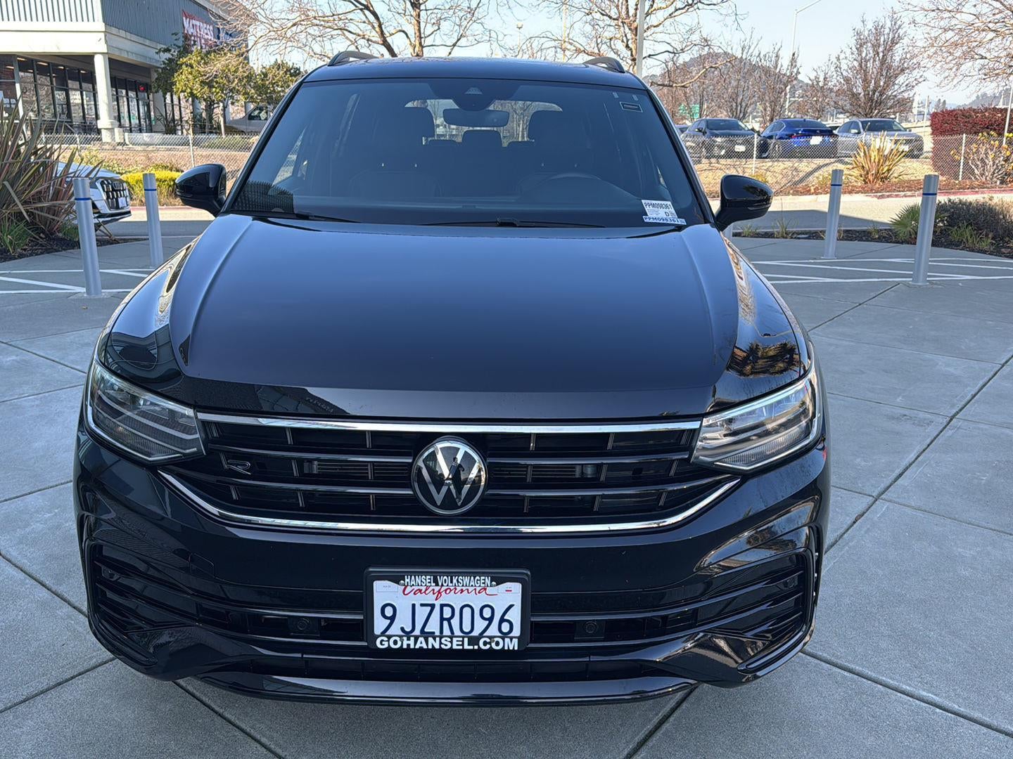 2023 Volkswagen Tiguan SE R-Line Black