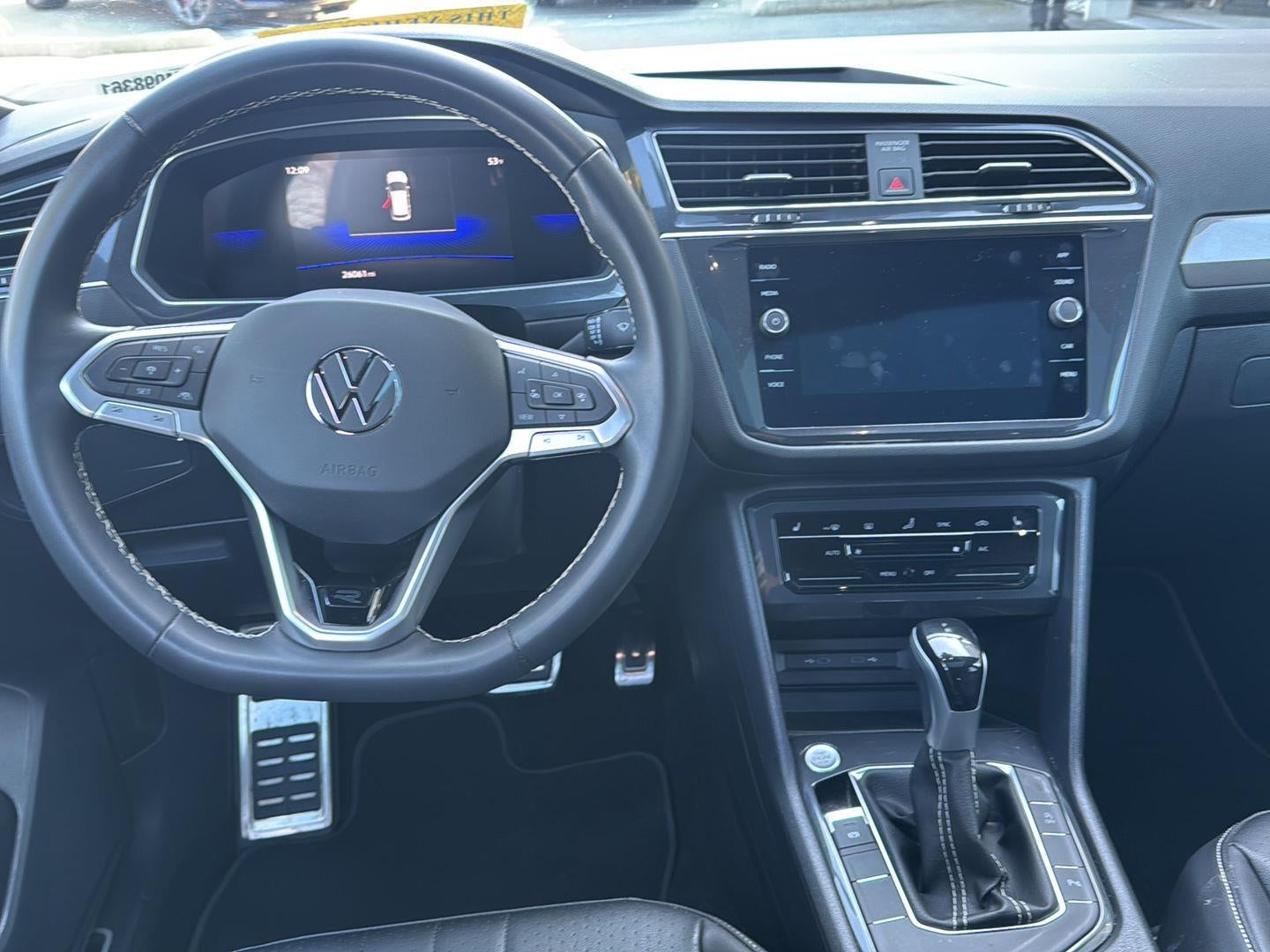 2023 Volkswagen Tiguan SE R-Line Black