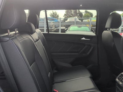 2023 Volkswagen Tiguan SE R-Line Black