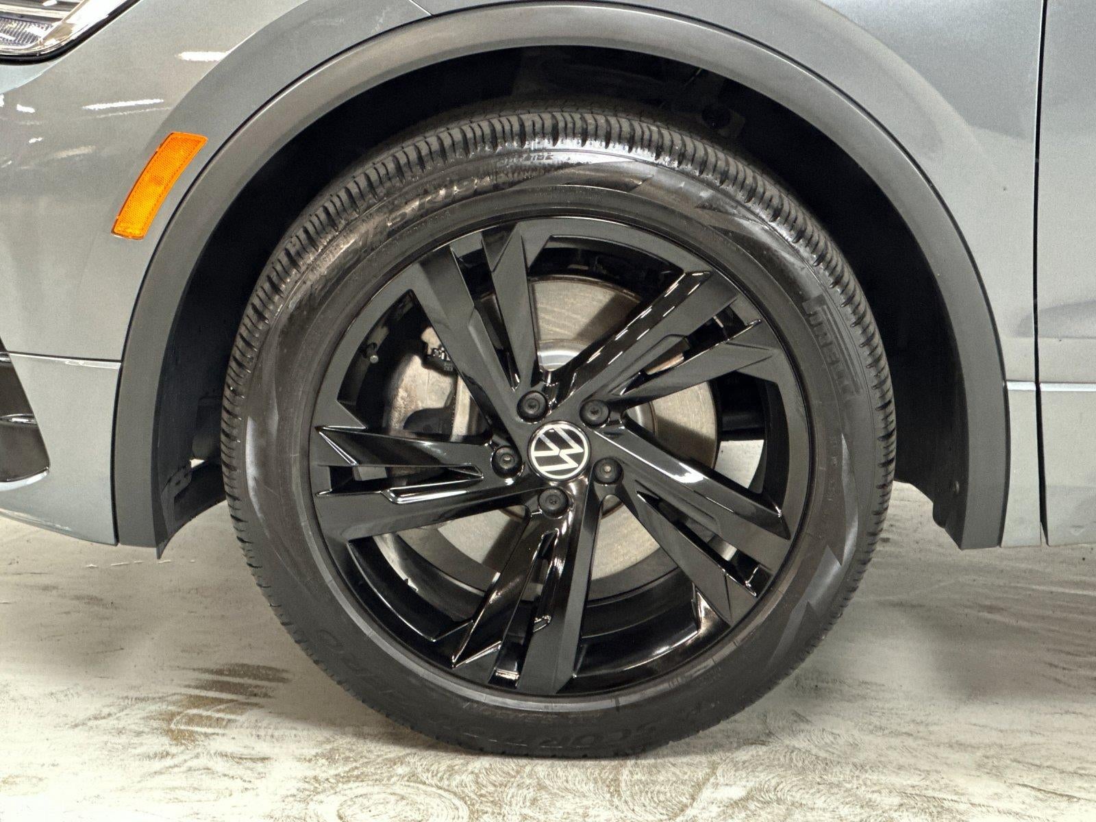 2023 Volkswagen Tiguan SE R-Line Black