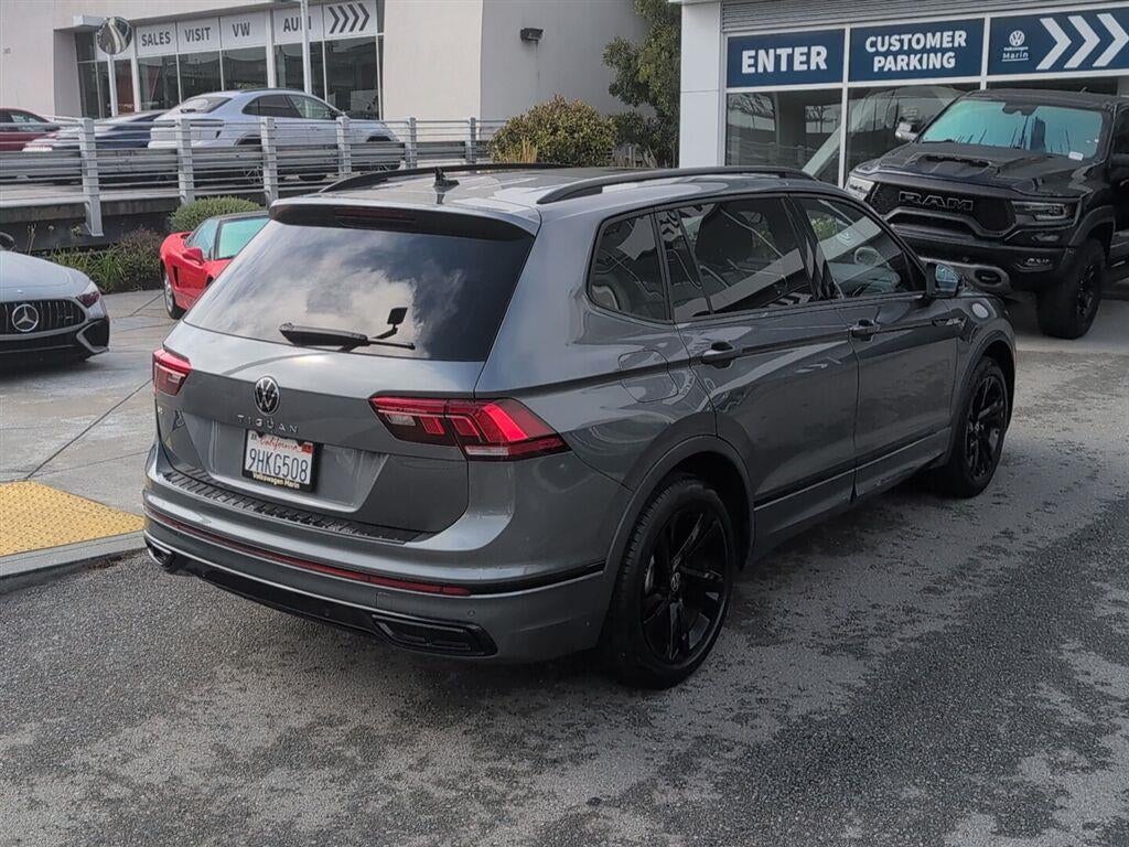 2023 Volkswagen Tiguan SE R-Line Black