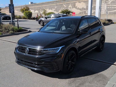 2023 Volkswagen Tiguan SE R-Line Black