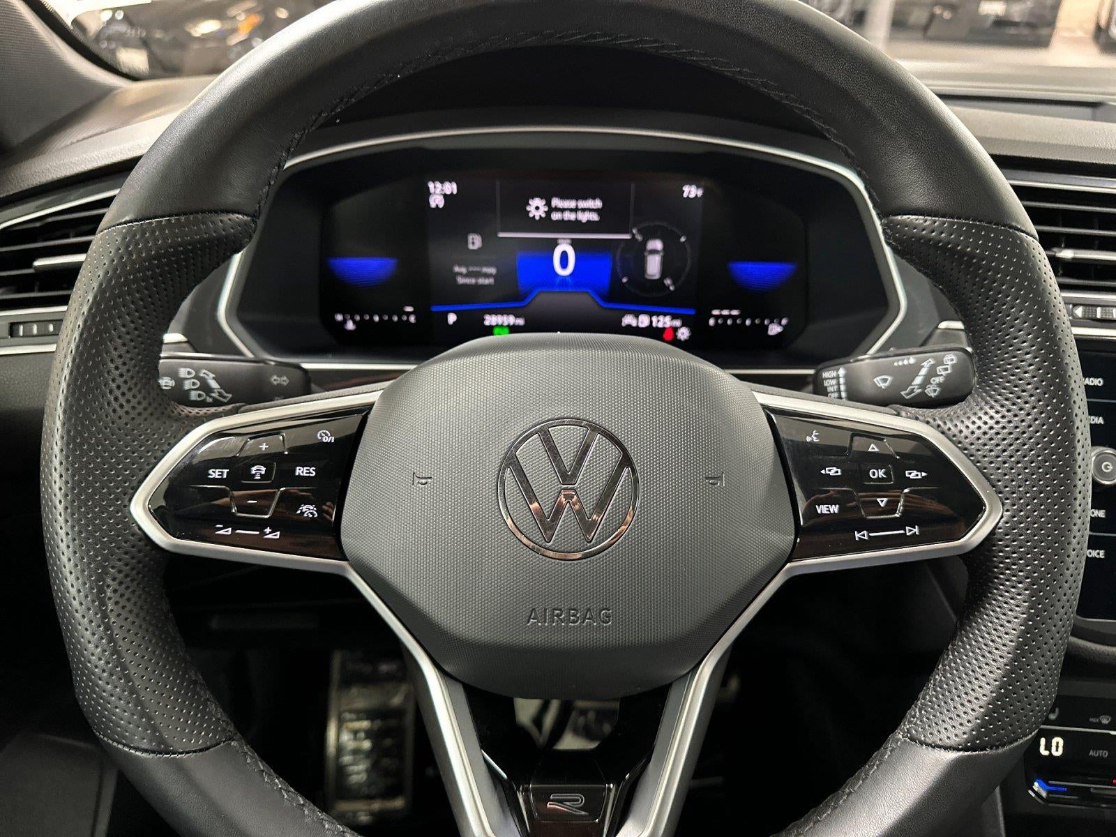 2023 Volkswagen Tiguan SE R-Line Black