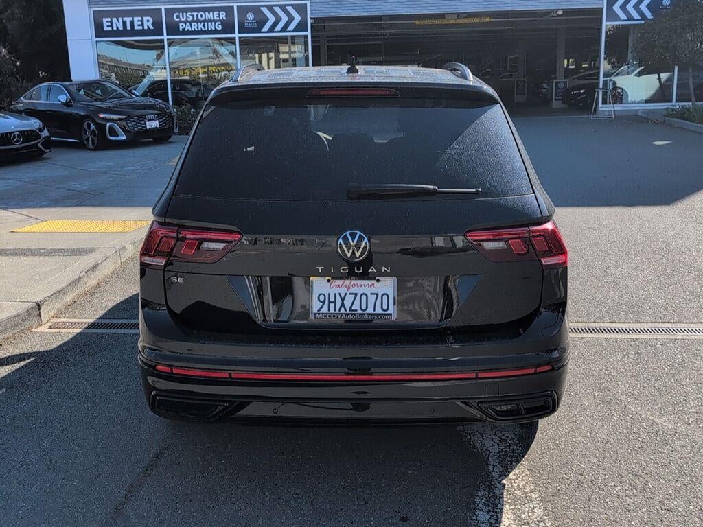 2023 Volkswagen Tiguan SE R-Line Black