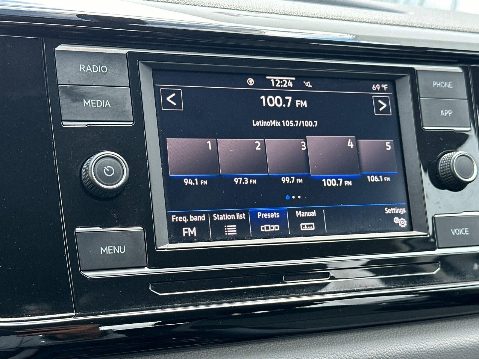 2023 Volkswagen Taos S