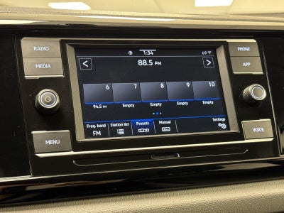 2023 Volkswagen Taos S
