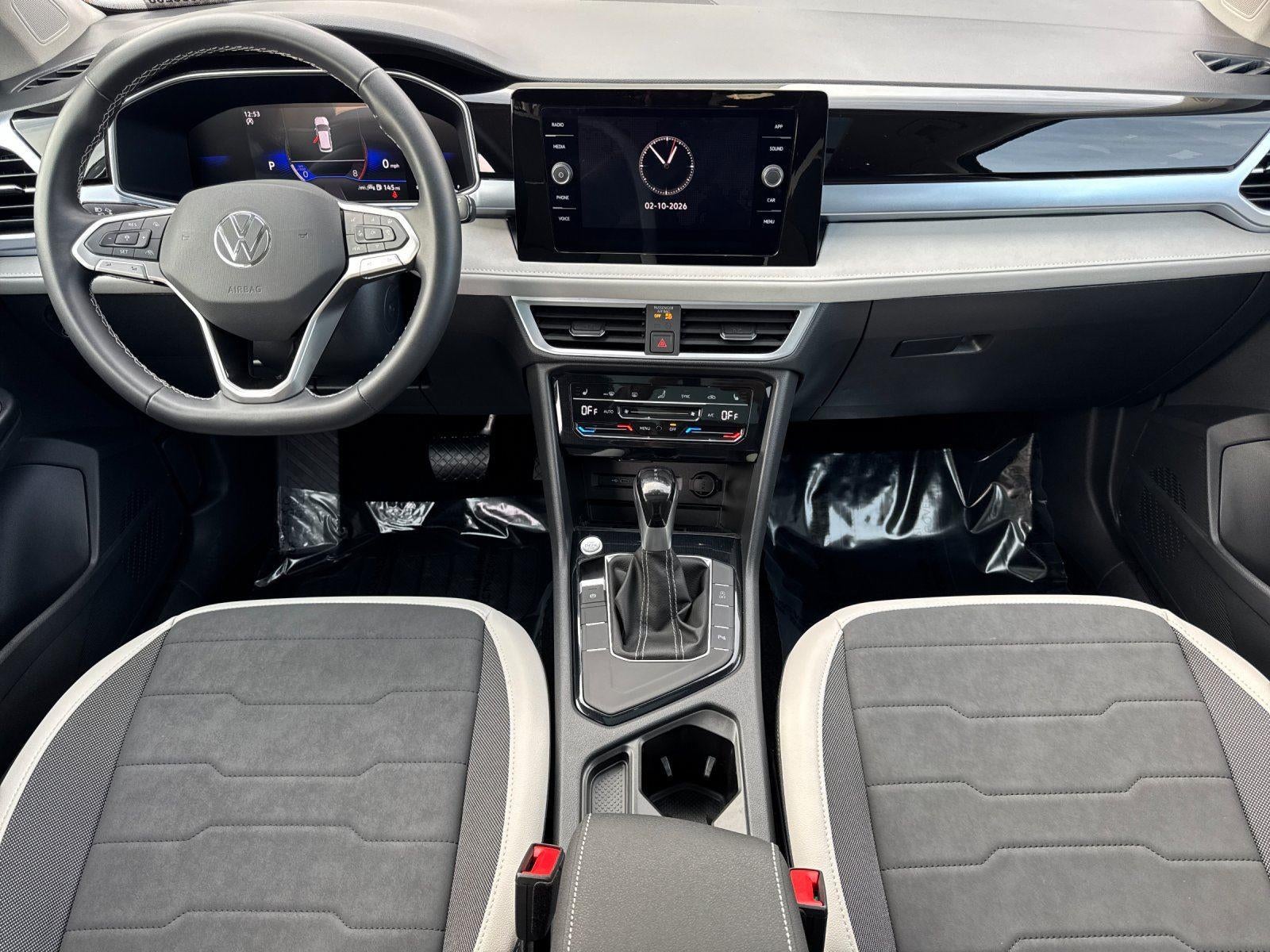 2025 Volkswagen Taos SE