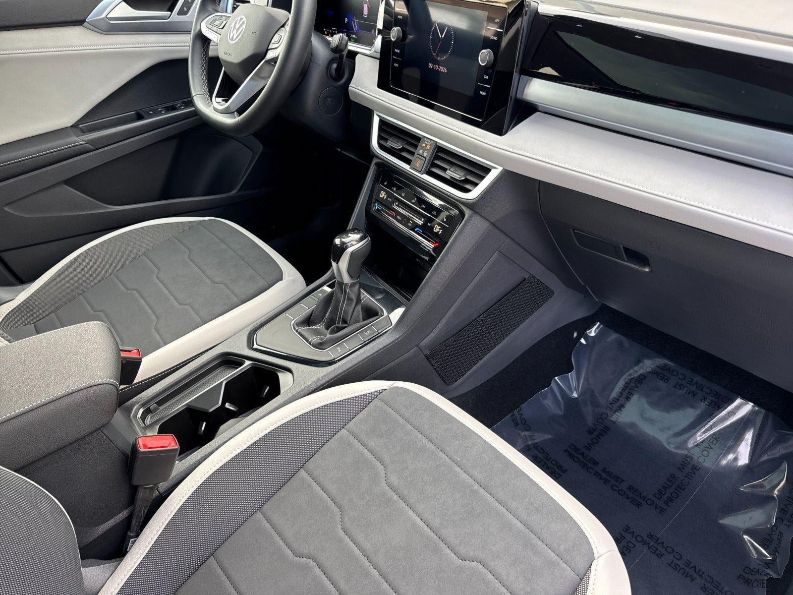 2025 Volkswagen Taos SE