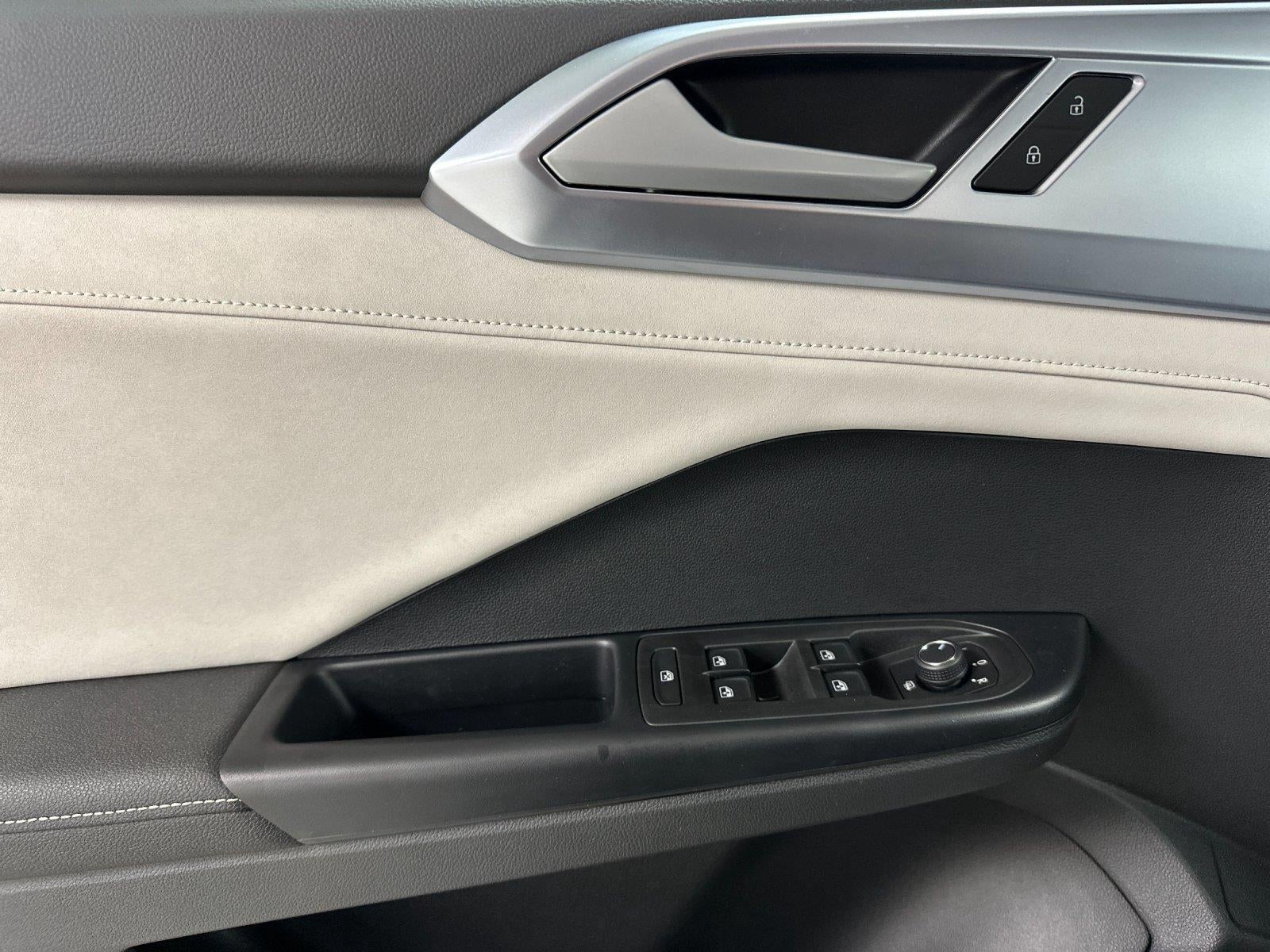 2027 Volkswagen Taos SE