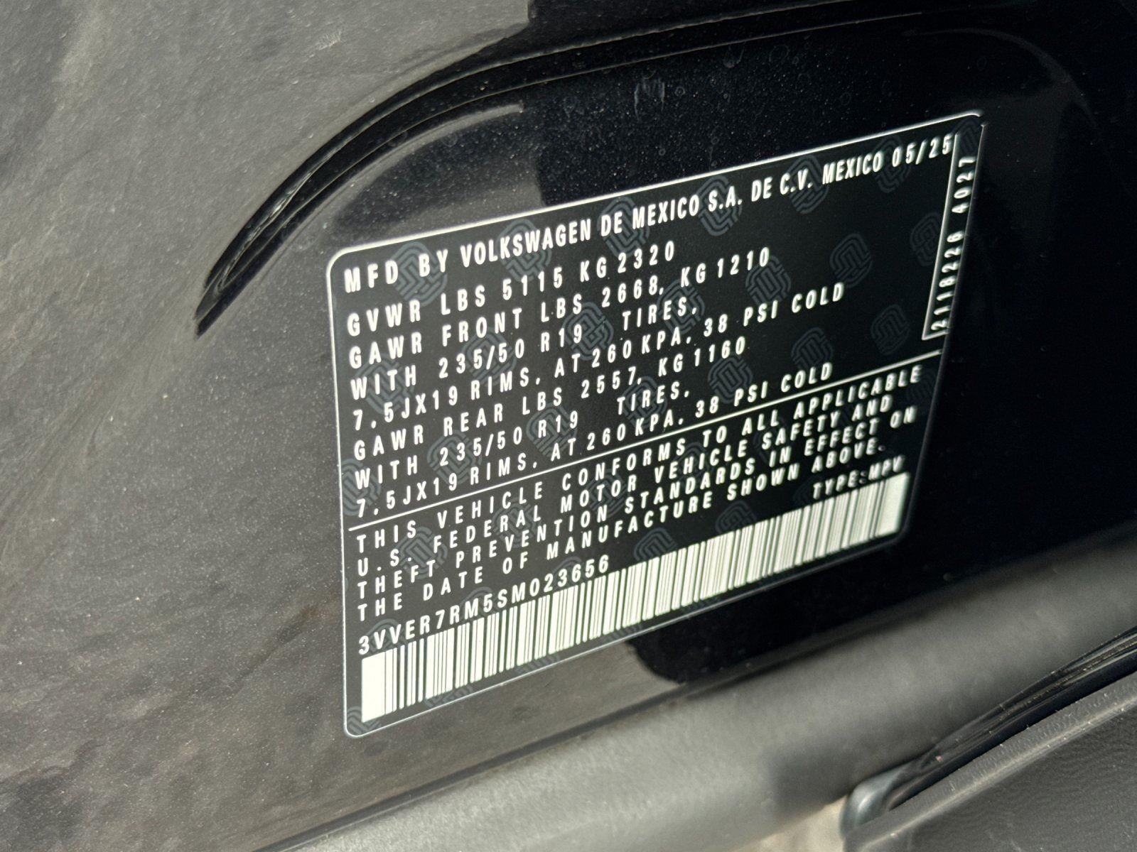 2025 Volkswagen Tiguan SE