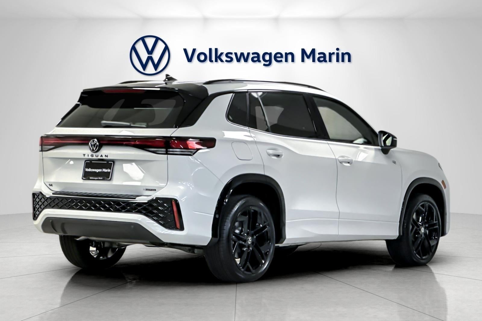 2026 Volkswagen Tiguan SE R-Line Black