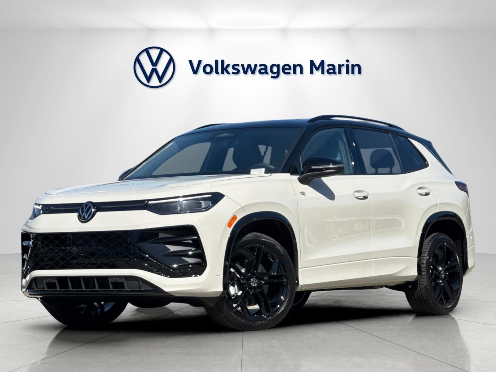 2026 Volkswagen Tiguan 2.0T SE R-Line Black 4Motion's photo