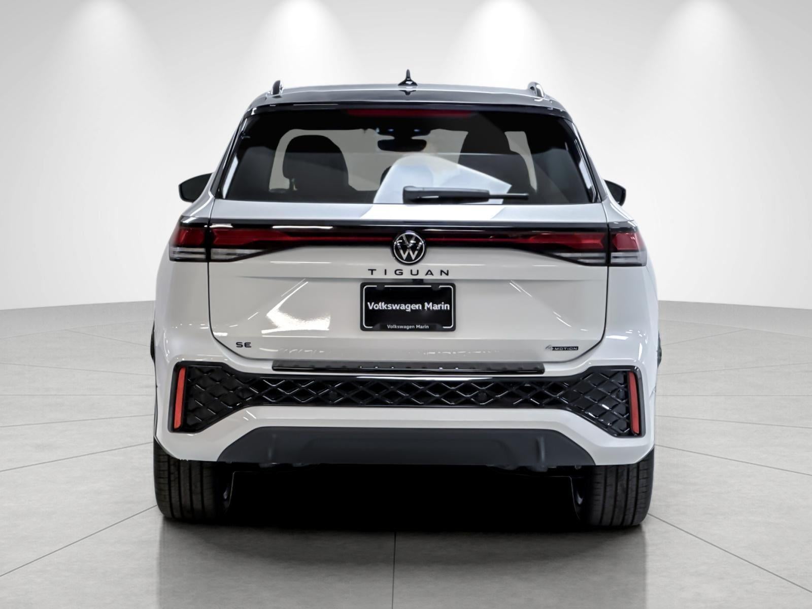 2026 Volkswagen Tiguan SE R-Line Black