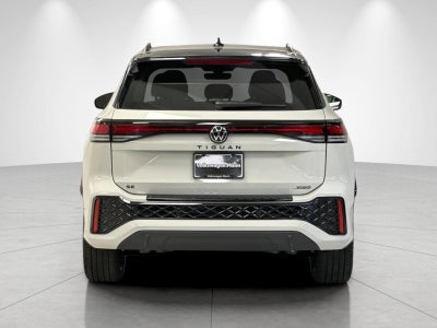 2026 Volkswagen Tiguan SE R-Line Black
