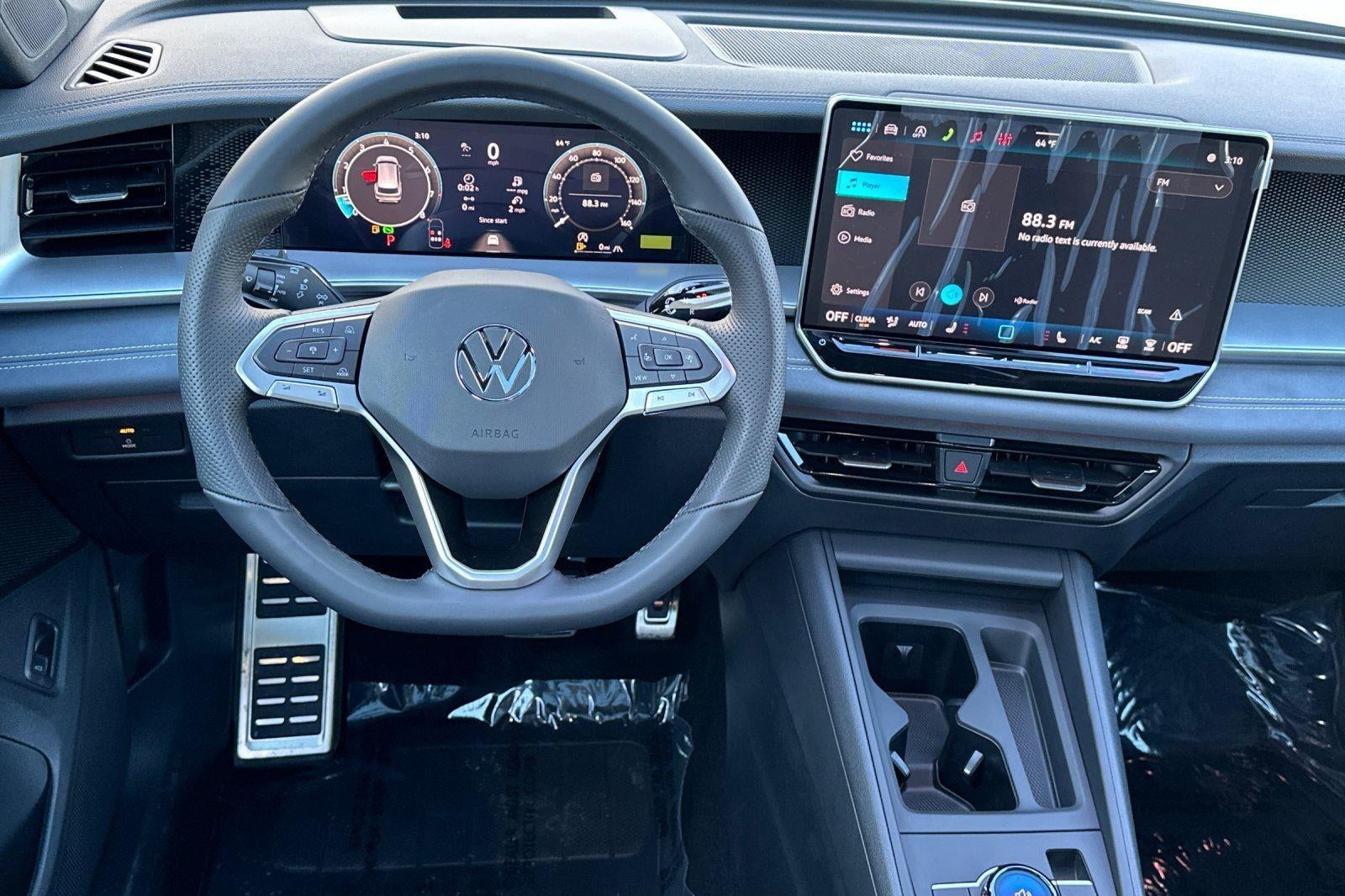 2026 Volkswagen Tiguan SE R-Line Black