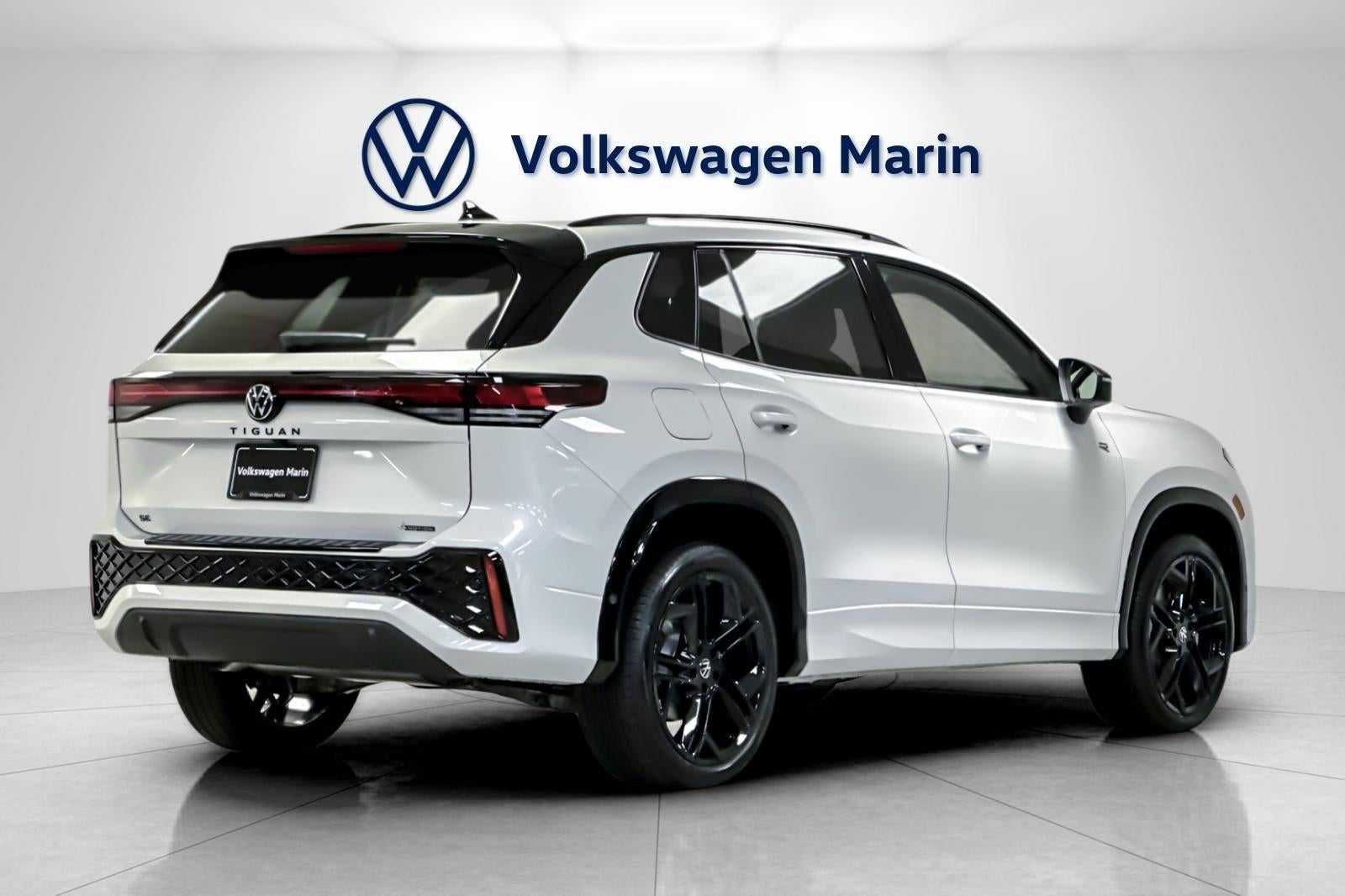 2026 Volkswagen Tiguan SE R-Line Black