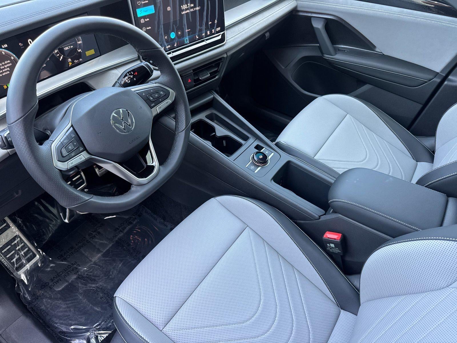 2026 Volkswagen Tiguan SE R-Line Black