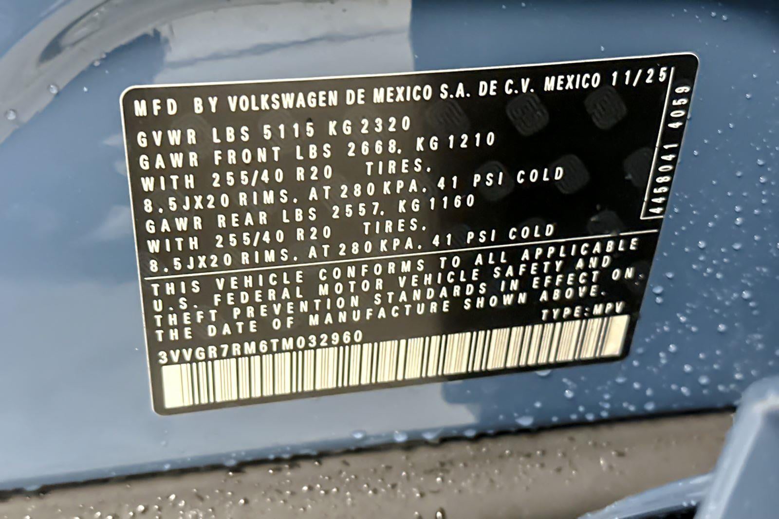 2026 Volkswagen Tiguan SE R-Line Black