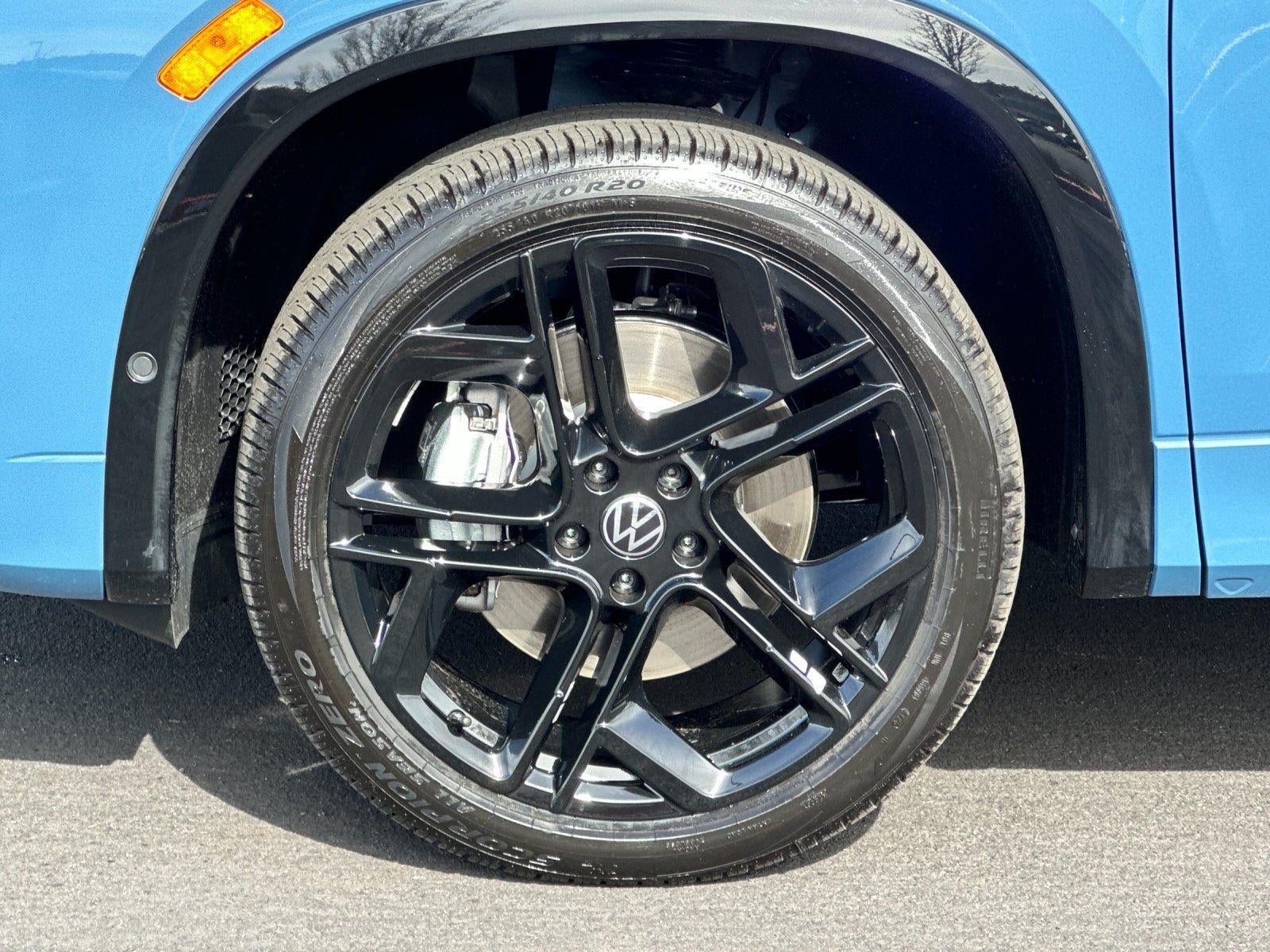 2026 Volkswagen Tiguan SE R-Line Black