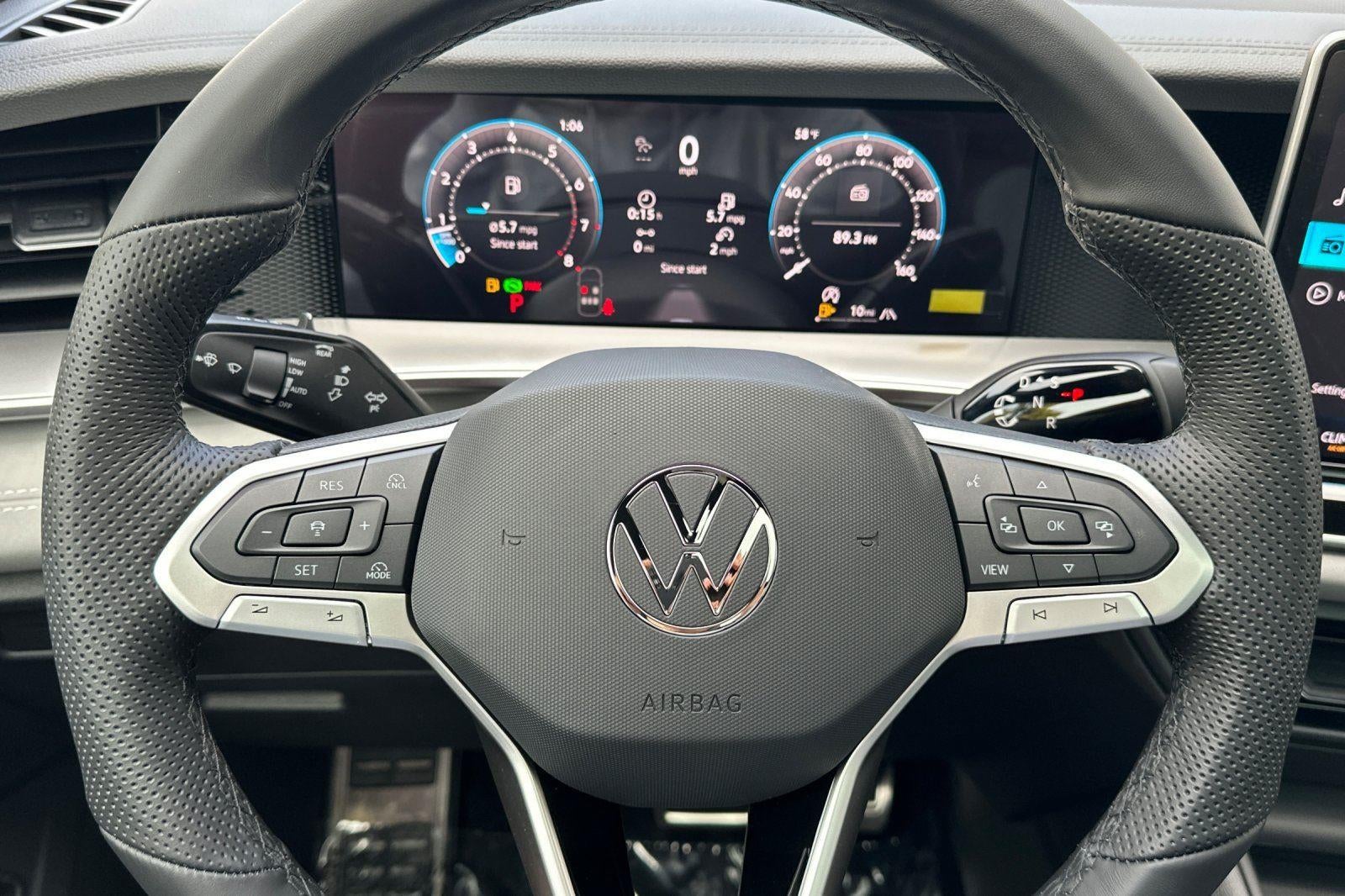 2026 Volkswagen Tiguan SE R-Line Black