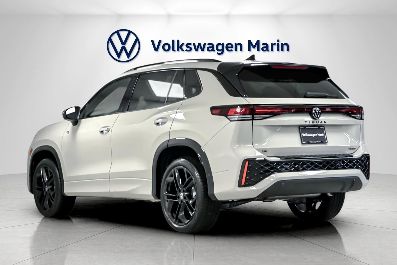 2026 Volkswagen Tiguan SE R-Line Black