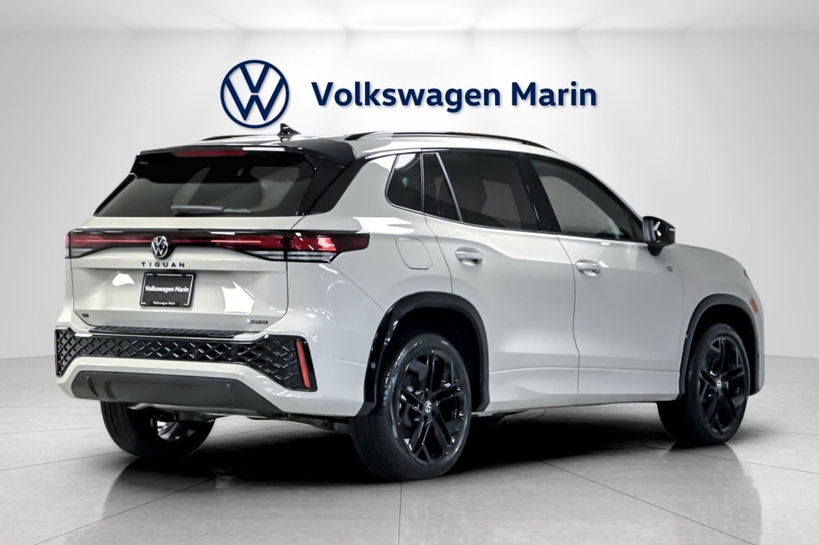 2026 Volkswagen Tiguan SE R-Line Black