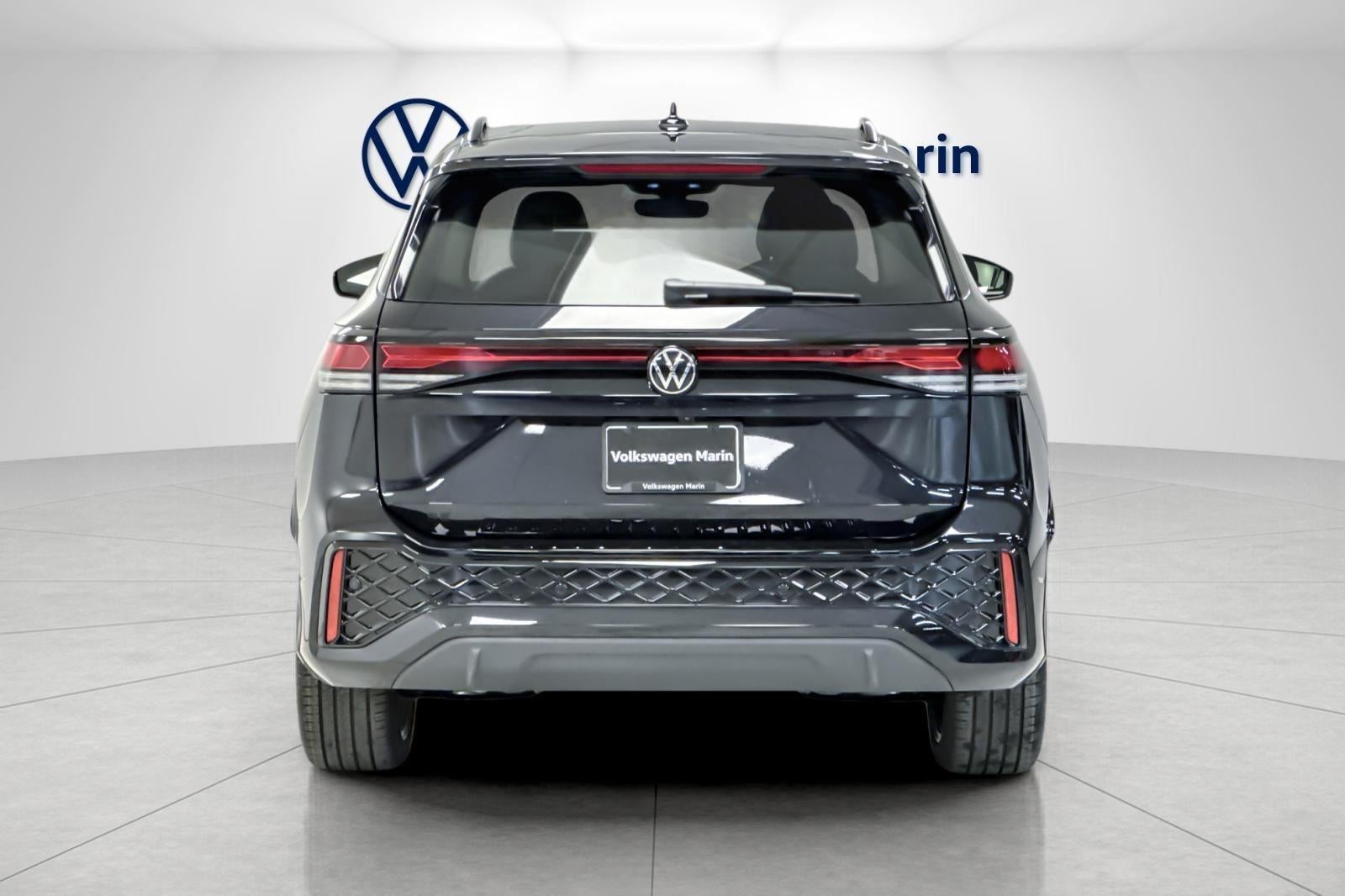 2026 Volkswagen Tiguan SE R-Line Black