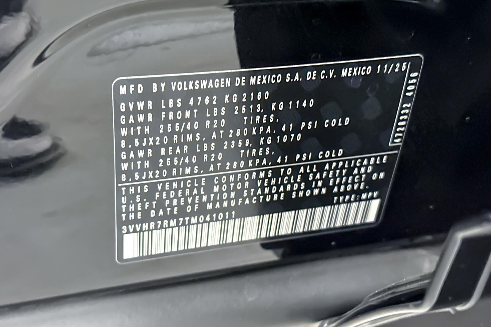 2026 Volkswagen Tiguan SE R-Line Black