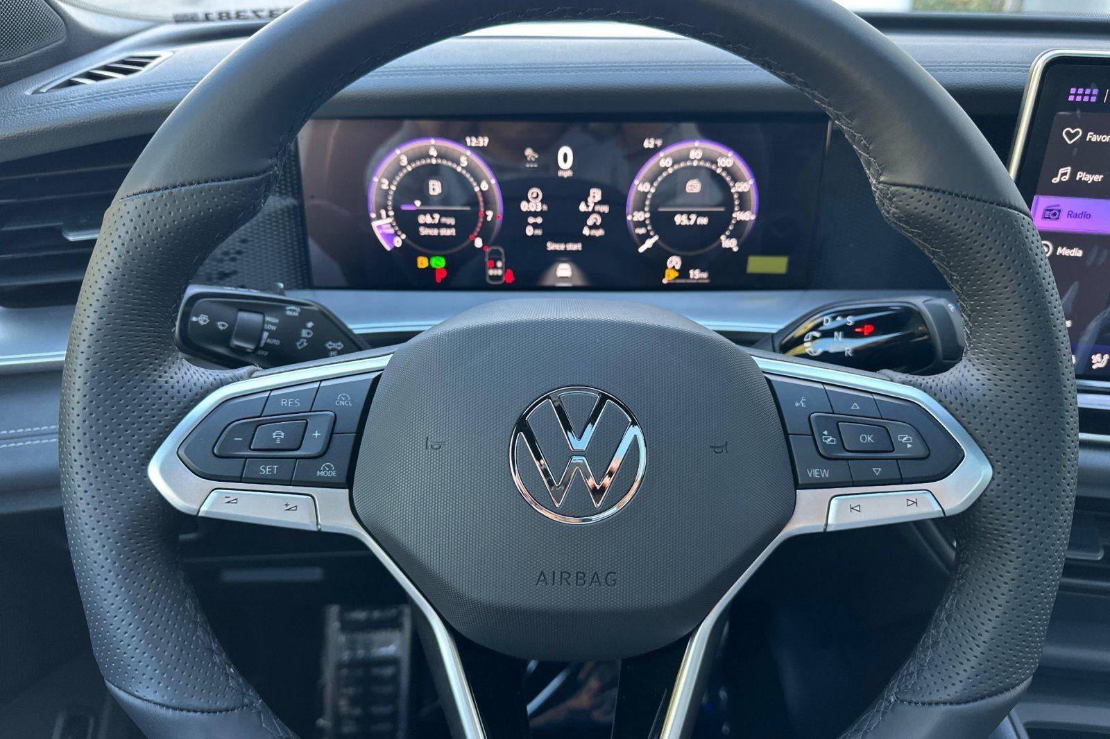 2026 Volkswagen Tiguan SE R-Line Black