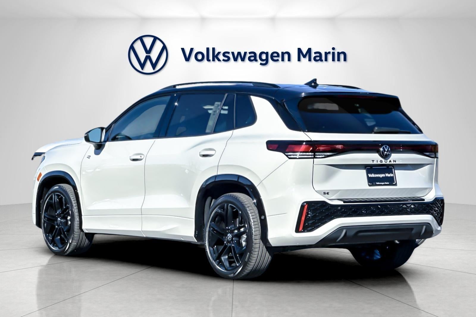 2026 Volkswagen Tiguan SE R-Line Black