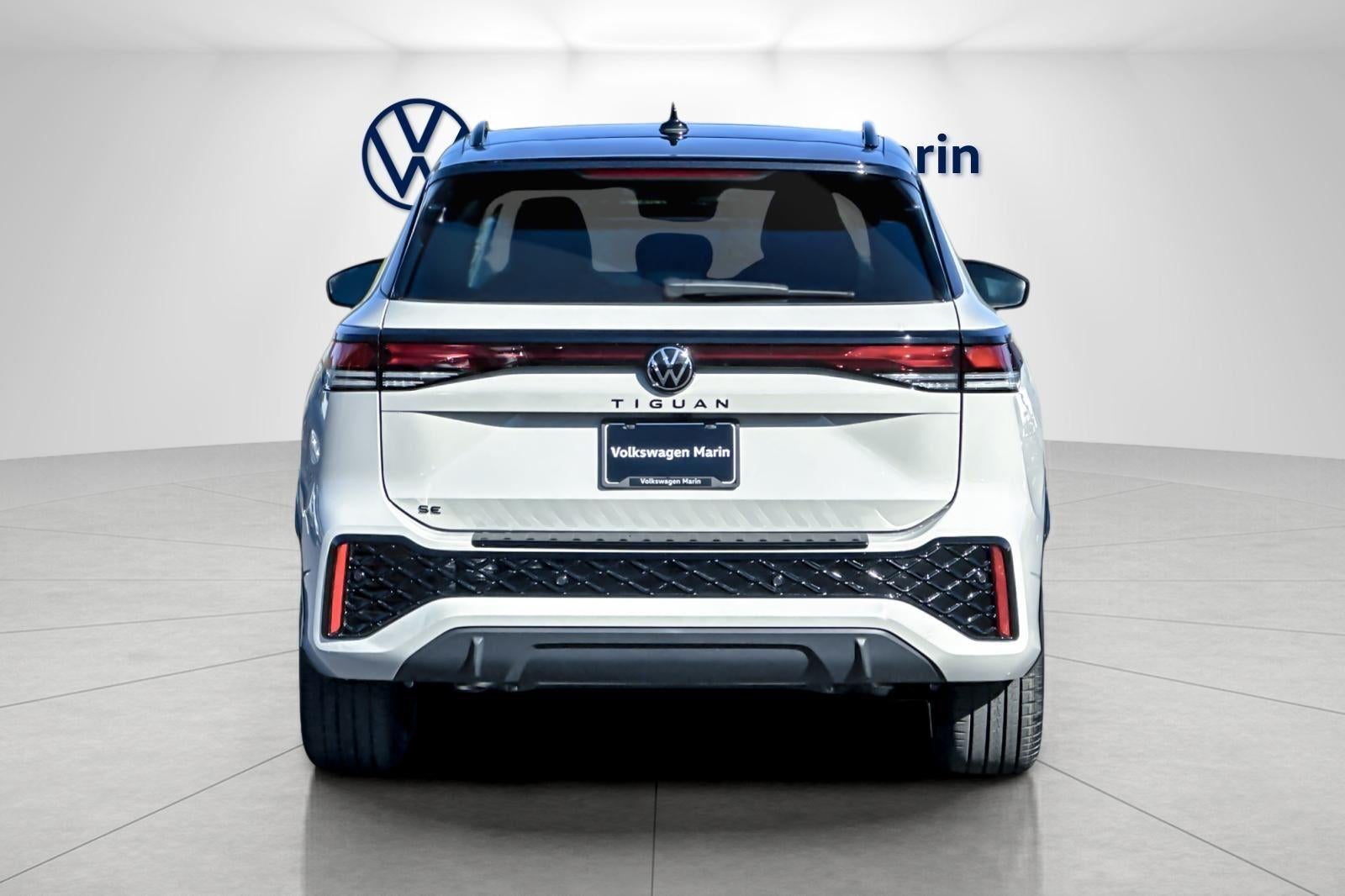 2026 Volkswagen Tiguan SE R-Line Black