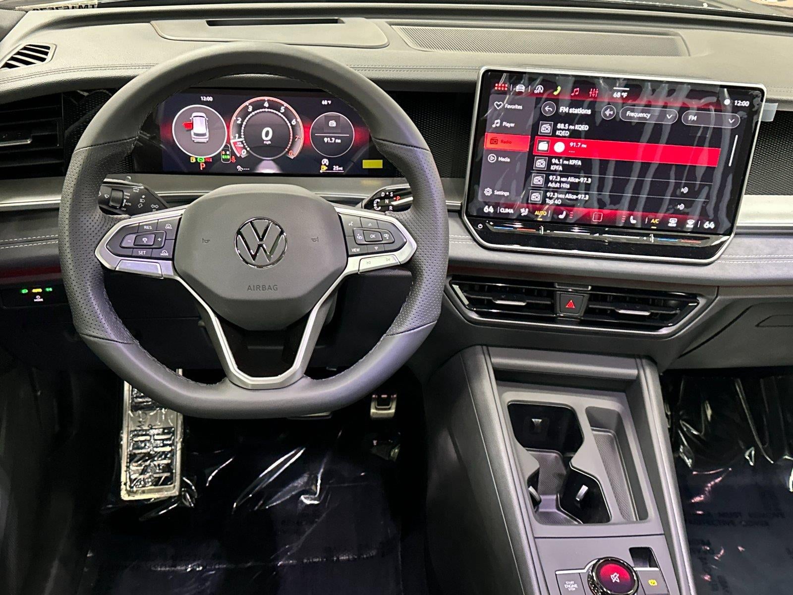 2026 Volkswagen Tiguan SE R-Line Black