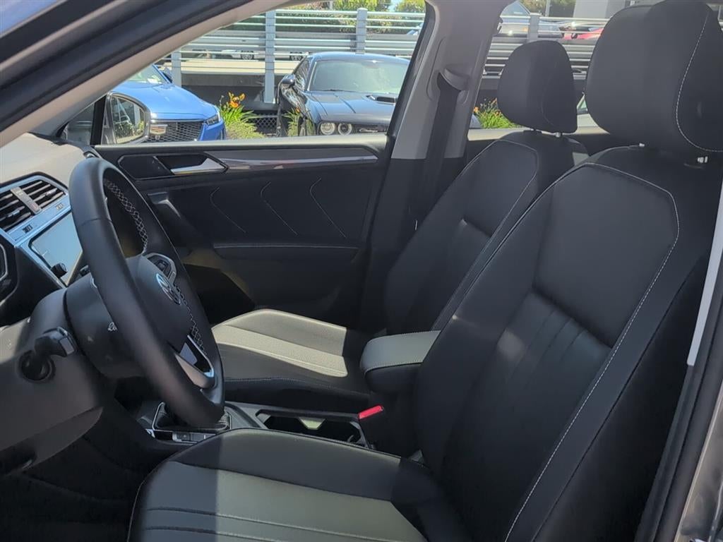 2023 Volkswagen Tiguan SE