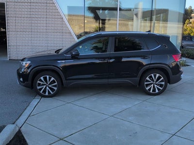 2022 Volkswagen Taos SE
