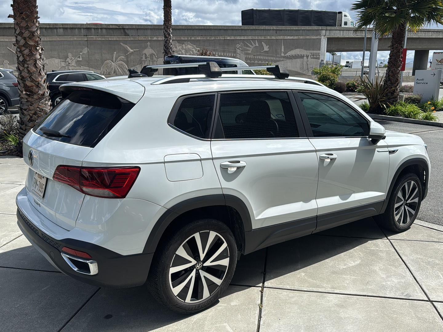 2023 Volkswagen Taos SE