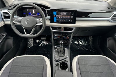 2026 Volkswagen Taos SE