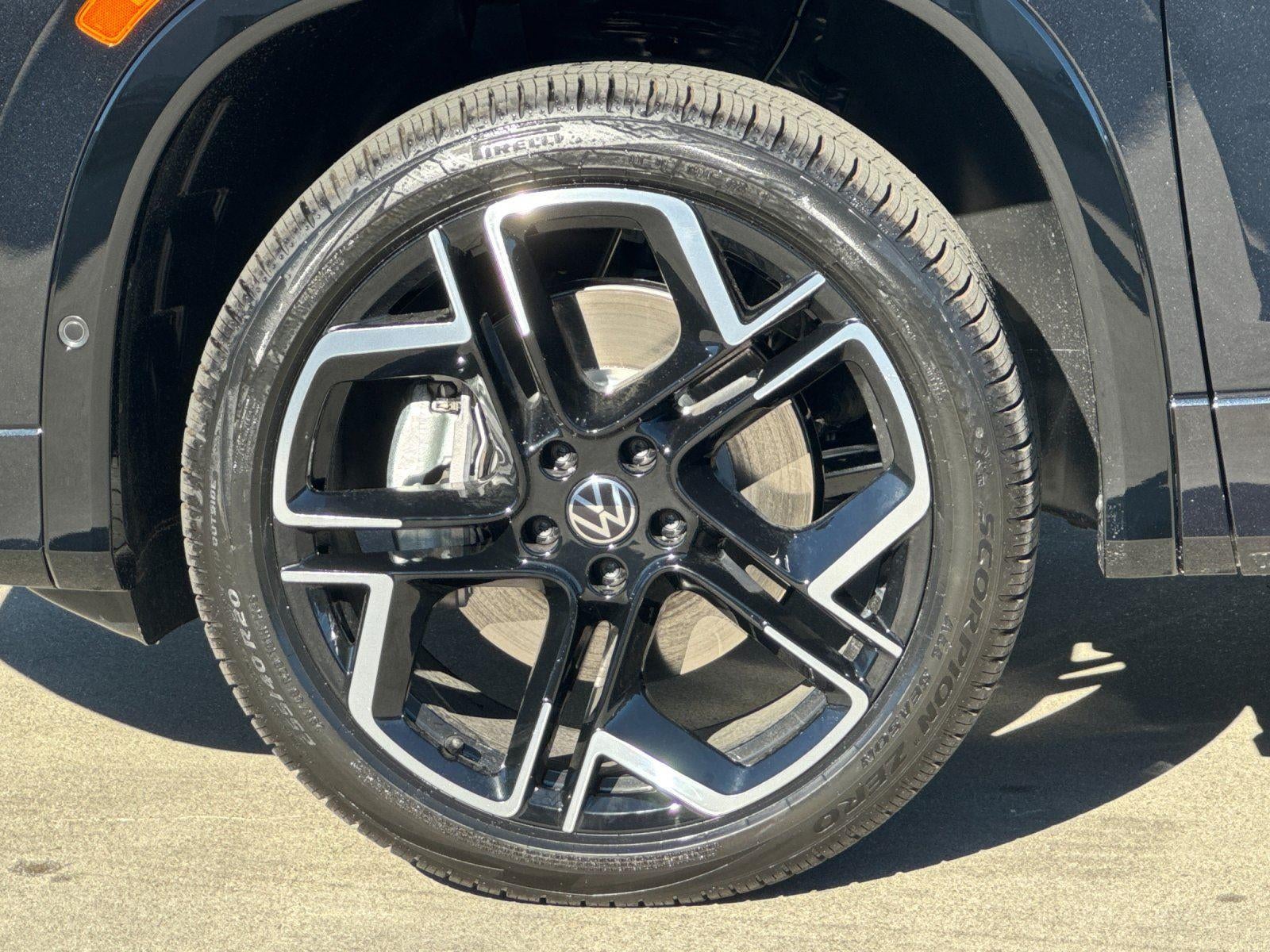 2026 Volkswagen Tiguan SEL R-Line Turbo