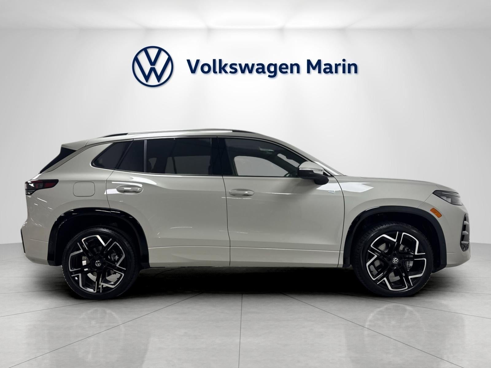 2026 Volkswagen Tiguan SEL R-Line Turbo