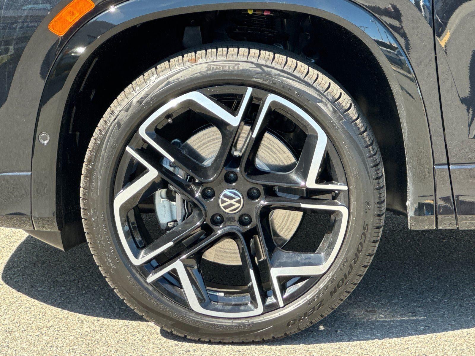 2026 Volkswagen Tiguan SEL R-Line Turbo