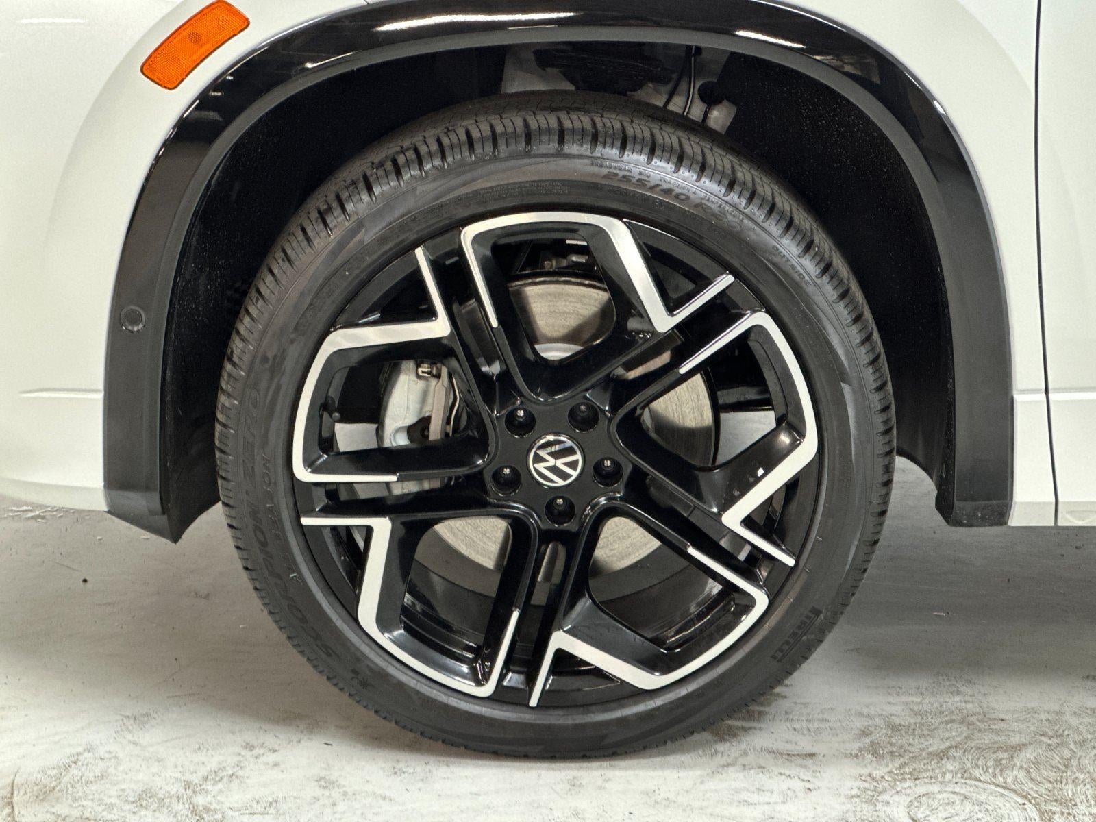 2026 Volkswagen Tiguan SEL R-Line Turbo