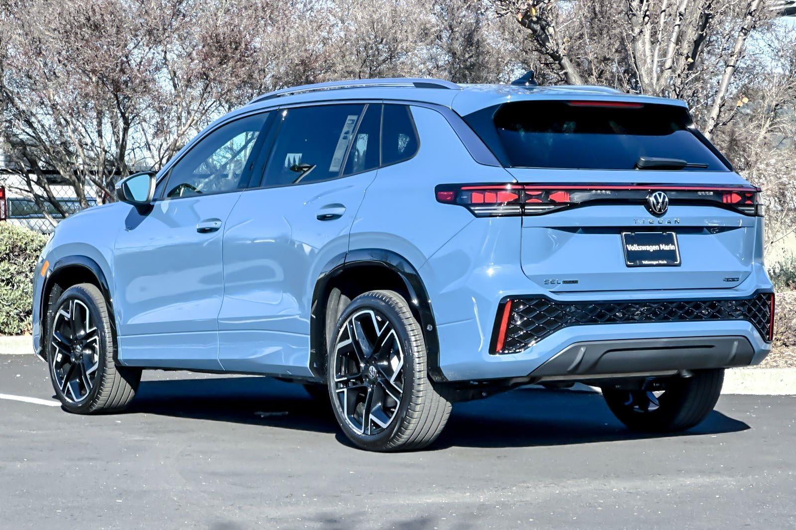 2026 Volkswagen Tiguan SEL R-Line Turbo