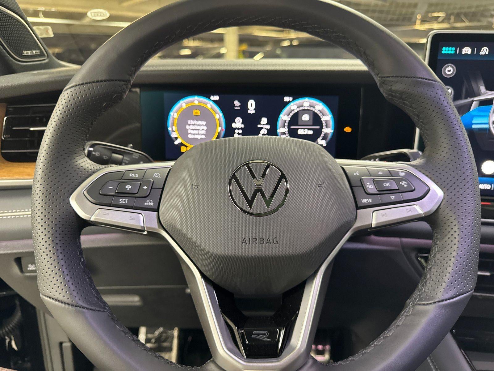2026 Volkswagen Tiguan SEL R-Line Turbo